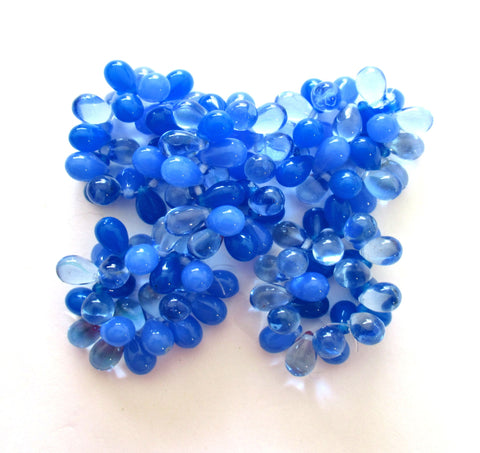 Lot of 25 Czech glass drop beads - transparent and milky translucent mix of sapphire blue - smooth teardrop beads - 9 x 6mm C0049