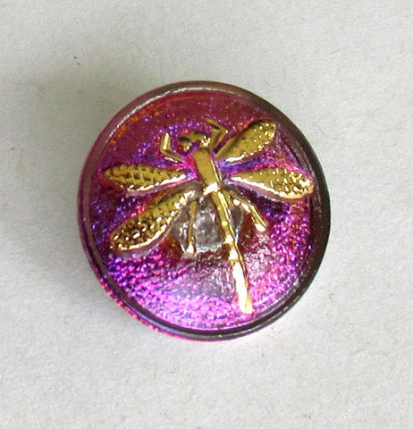 One 18mm Czech glass dragonfly button - iridescent pink / purple glass with a gold dragonfly - decorative shank buttons - 00052